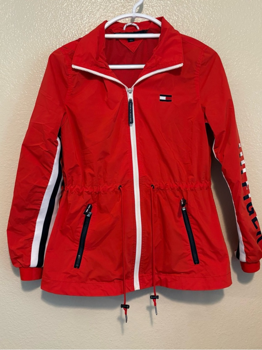 Tommy Hilfiger Red Lightweight Rain Jacket Hooded Zip Logo Sleeve Anorak Small